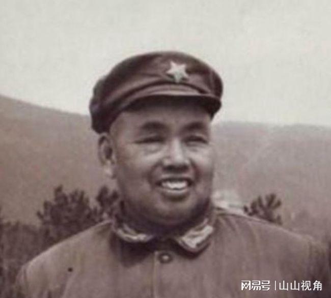 最高的是他1994年升为上将OG真人上将的众多秘书中成就(图2)