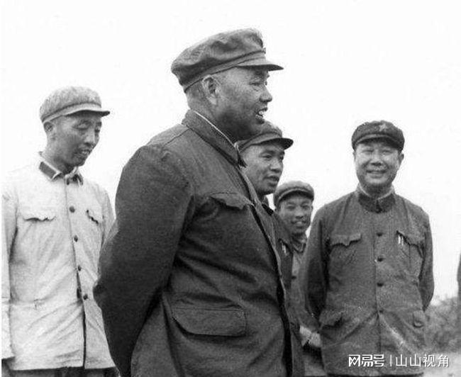 最高的是他1994年升为上将OG真人上将的众多秘书中成就