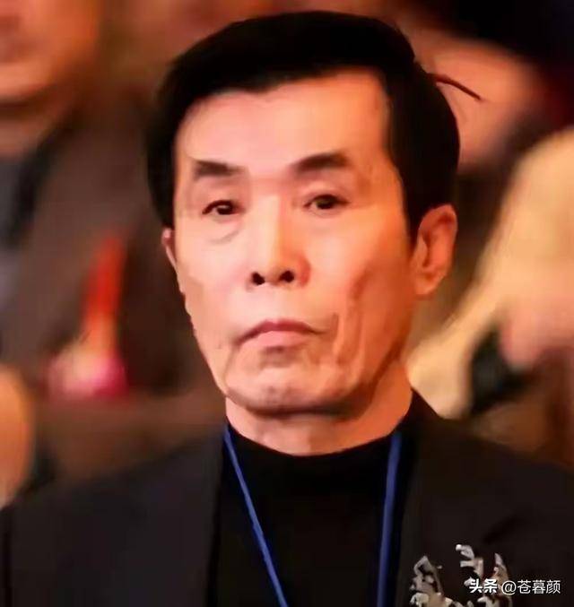 几位老艺术家诠释了人前一套背后一套OG真人游戏贪财又好色！德不配位的(图15)