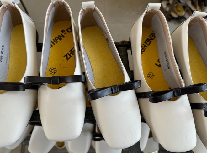 多款秋鞋百搭舒适69元舍得用真皮OG视讯天凉足先知!泉州老厂直供(图2) 多款秋鞋百搭舒适69元舍得用真皮OG视讯天凉足先知!泉州老厂直供(图2)