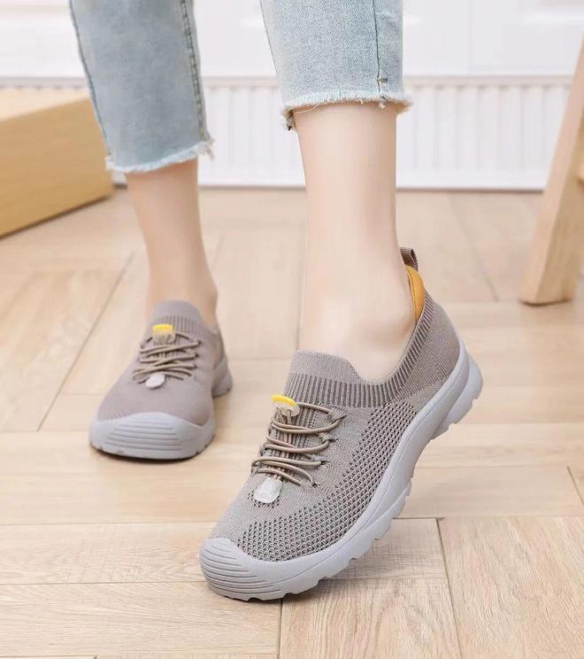 多款秋鞋百搭舒适69元舍得用真皮OG视讯天凉足先知!泉州老厂直供(图11) 多款秋鞋百搭舒适69元舍得用真皮OG视讯天凉足先知!泉州老厂直供(图11)